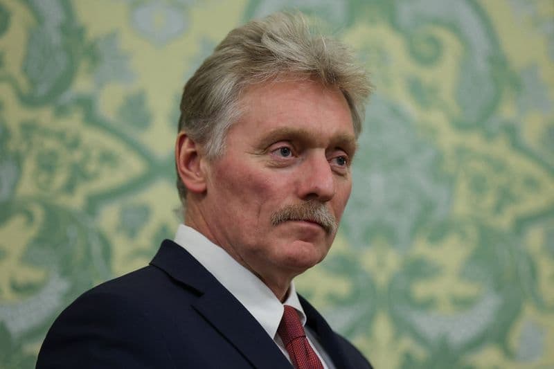 Kremlin spokesman says Kyiv gripped by deep political crisis