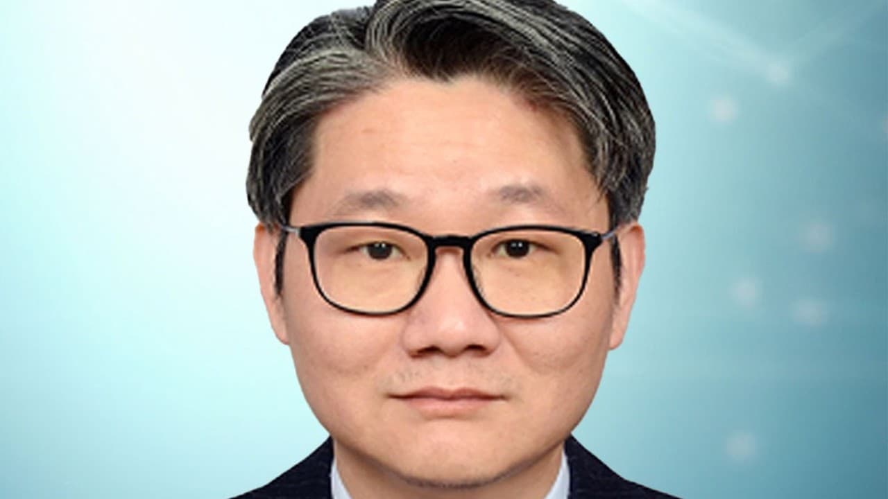 Li Minyong, noted Chinese chemist and Royal Society fellow, dies at age 49