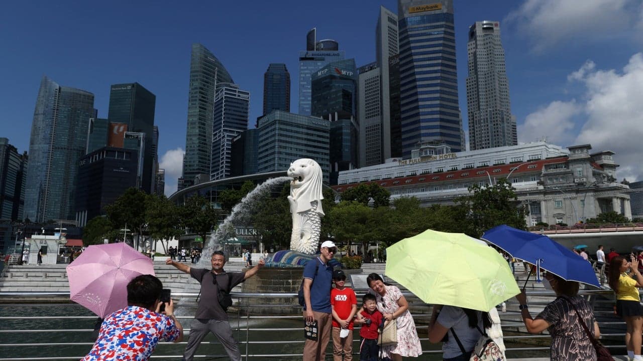 Singapore becomes Plan B for Chinese travellers giving Japan a wide berth