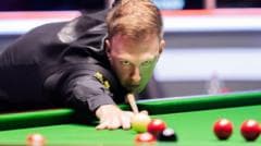 Trump beats Maguire on day one of UK Championship