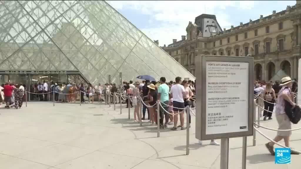 Most non-EU visitors will pay 45% more to visit Louvre